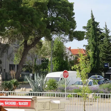 Angelina Free Public Parking * Zadar