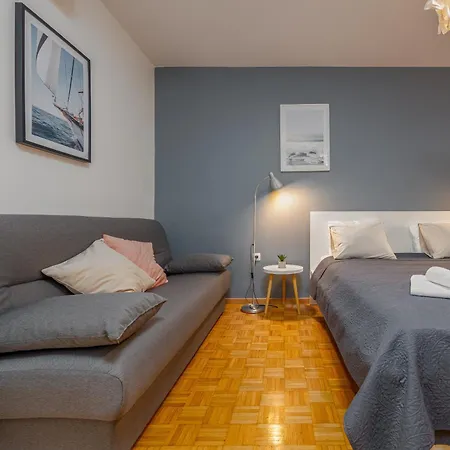 Daire Angelina Free Public Parking Zadar